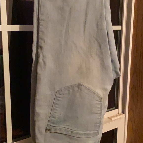 Light jeans - Picture 1 of 2